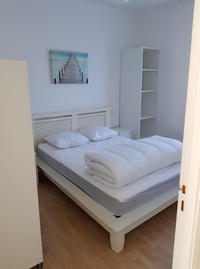 Appartement Appart Cosy Plein Centre à Saint-Pol-de-Léon Extérieur photo